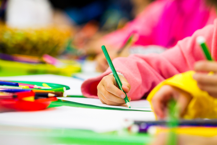 20 Best indoor games and activities to keep kids entertained this winter holiday